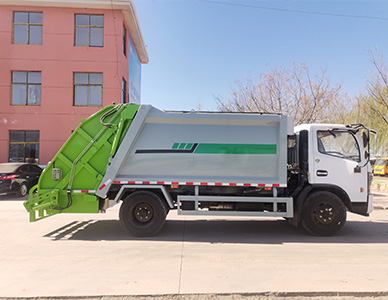 压缩垃圾车.jpg