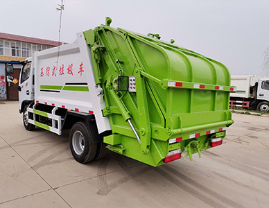 压缩垃圾车2.jpg